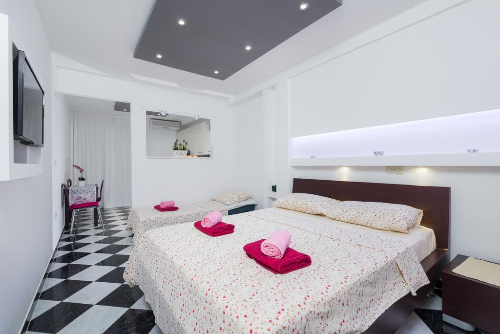 Superb Beachfront Luxury Seaview With Private Beach มิลนา ห้อง รูปภาพ
